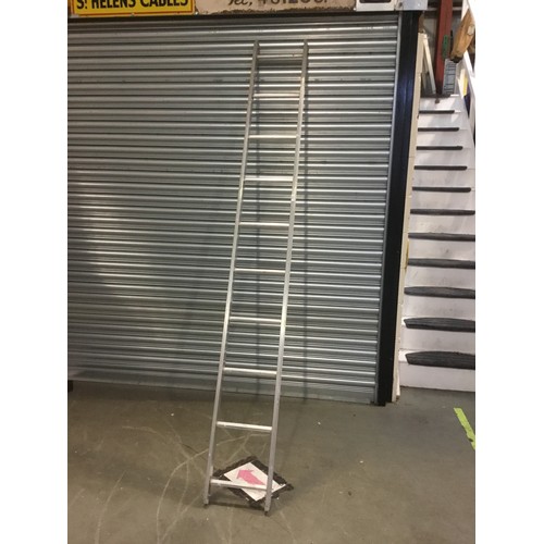 153 - Aluminum step ladder.