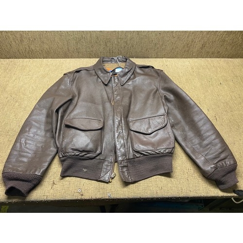 157 - Vintage brown leather jacket 44R.