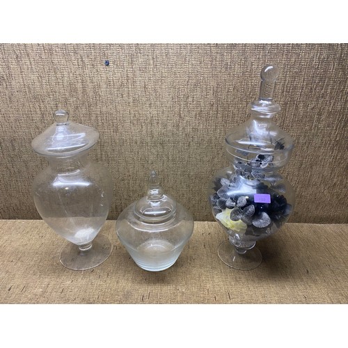 489 - 3 glass urns.