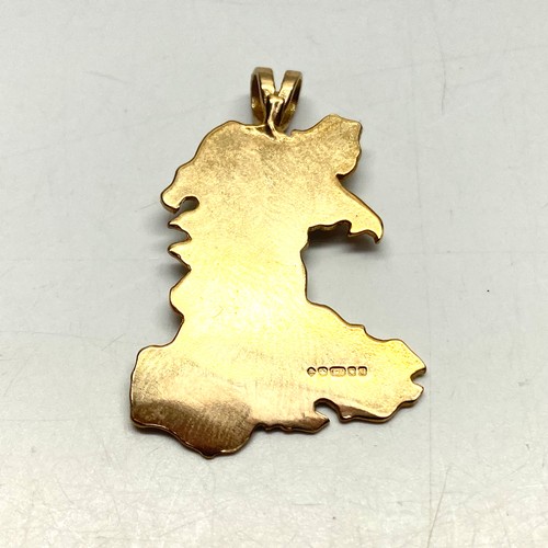 884 - 9ct gold Wales (CYMRU) pendant. 3.4g