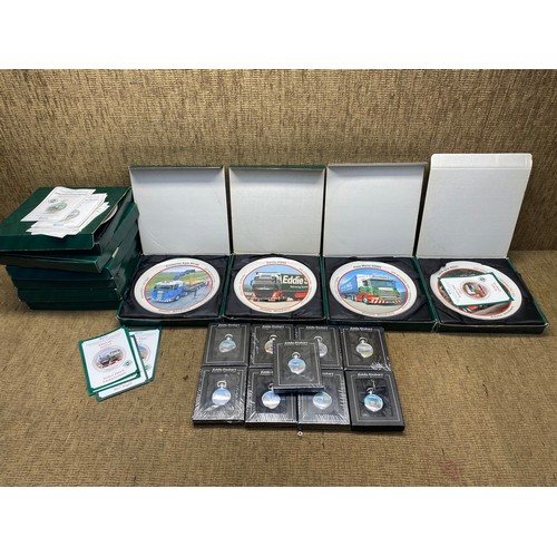 1184 - Eddie Stobart Pocket watches and collectible plates.