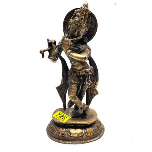 728 - 19th Century Hindu bronze figure of Odisha Krishna Venugopala playing a flute. 12cm tall.