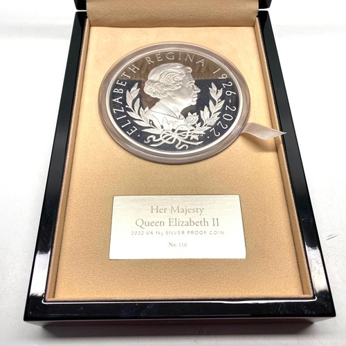 738 - The Royal Mint Her majesty Queen Elizabeth II. 2022 UK 1kg silver proof £500 coin. 116 OF 500. This ... 
