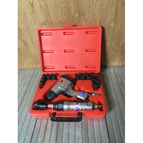 91 - CT air powered ratchet set