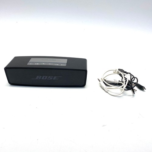 597 - Bose sound link mini speaker Bluetooth. Untested.