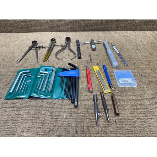 148 - Selection of engineer tools including: Sockets and screw wrenches.