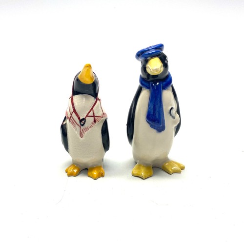 740 - 2 Wade salt & Pepper penguin.