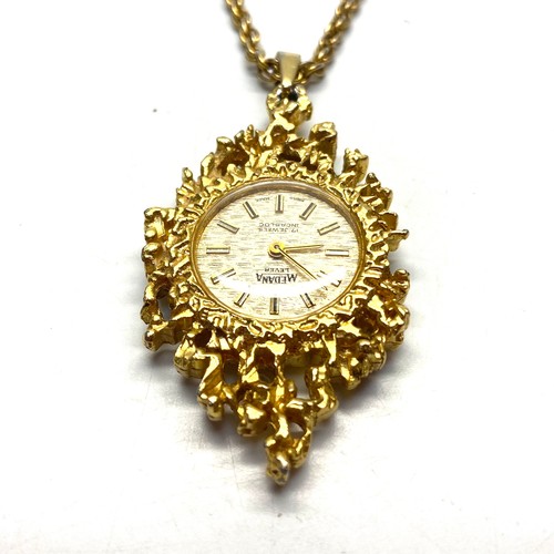 600 - Vintage swiss Medana Lever 17 Jewels Mechanical Ladies Pendant Watch With Chain.