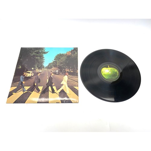 979 - the Beatles vinyl abbey road.