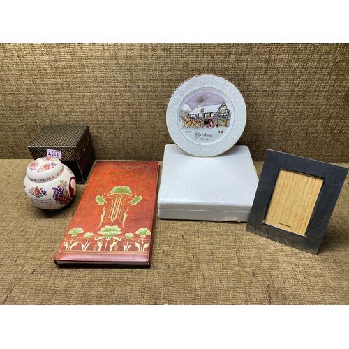 465A - Masons 1977 Queen Elizabeth ginger jar, a post card album, royal worcester christmas plate and a Roy... 