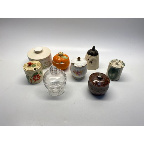 996 - Collection of 7 condiment pot including: Dutch and a Hornsey butter dish.