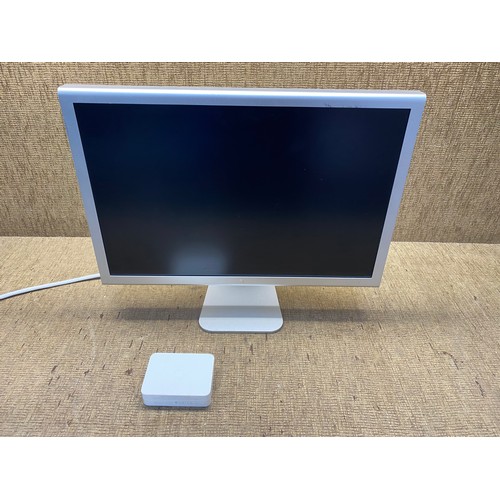 999J - apple monitor cinema HD display.