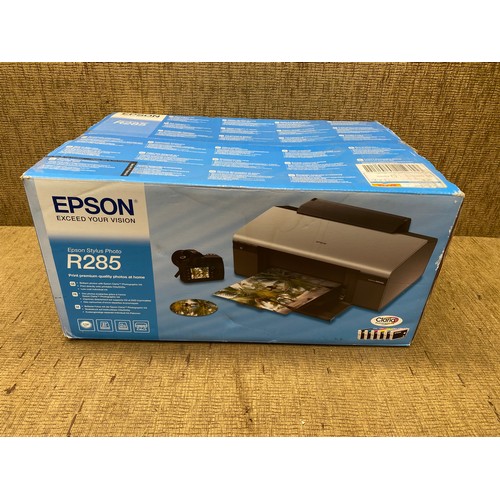 250 - Boxed retail EPSON R285 stylus pro printer.