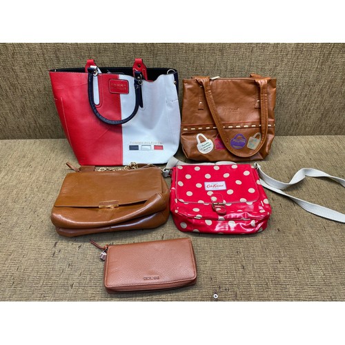 1016 - Selection of womens bags including: Tommy Hilfiger, Radley and ted baker.