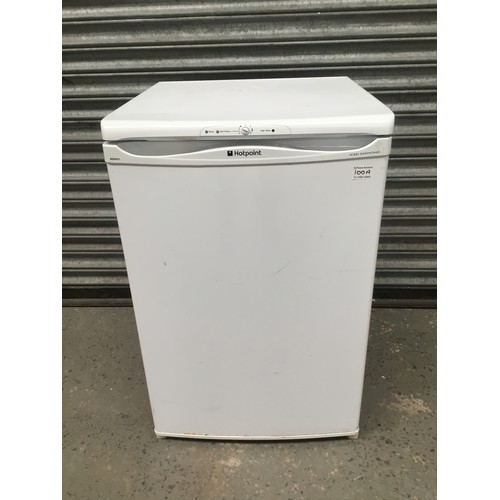 100A - Hotpoint under counter freezer.