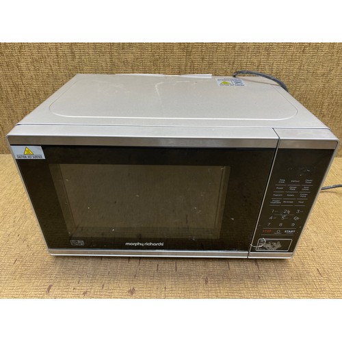 30 - Morphy Richards microwave 800w.