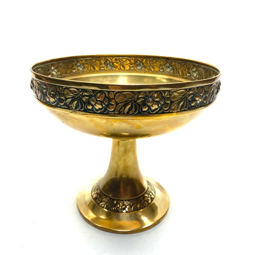 671 - Antique brass bowl, British aesthetic movement circa 1890s.