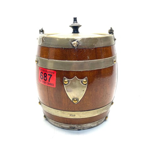 687 - Vintage biscuit barrel.