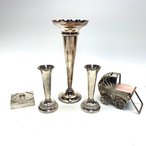 689 - Mixed selection of plated items including: 3 candle handers.