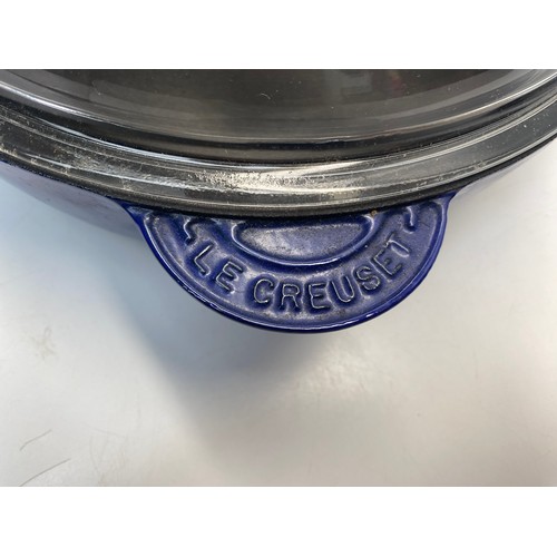 1029 - le creuset blue frying pan.