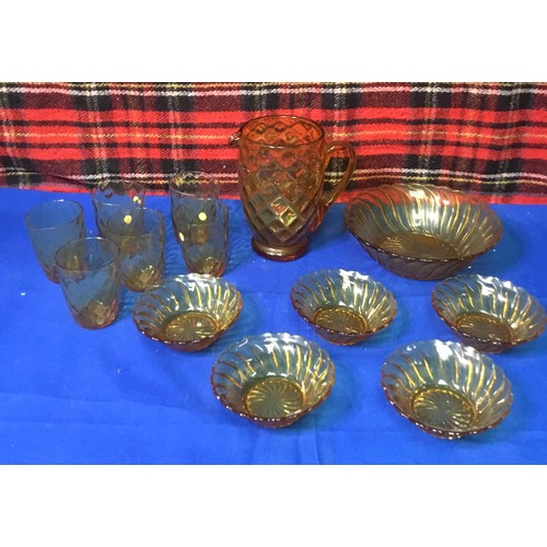 78 - A beautiful vintage amber glass set