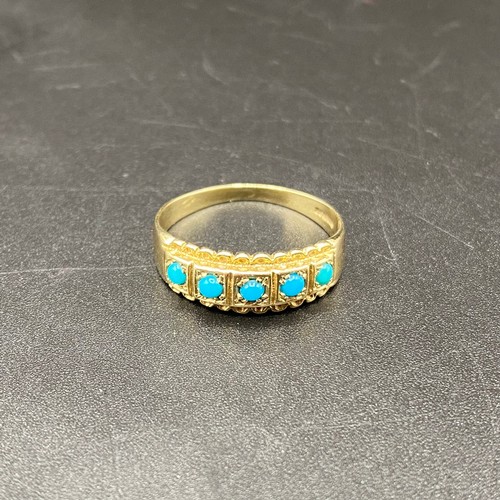 803 - 9ct Gold Ring with turquoise stones. Size S. 2.4g