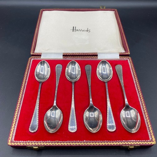 832 - Set of Six Harrods of London Sterling silver tea spoons. Hallmarked Sheffield 1967 by Gee and Holmes... 