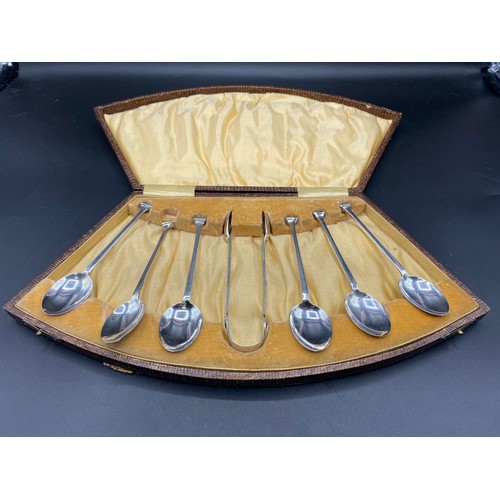 836 - Stunning set of Art Deco Sterling sliver spoons in a brushed velvet leather case. Hallmarked Birming... 