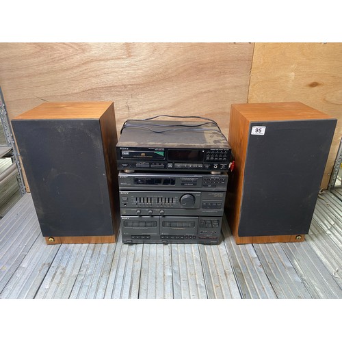 95 - Sony lbt -v302 stereo system and castle speakers.