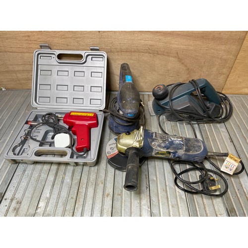 98 - Mixed selection of tools including black&decker planer, handle grinder.