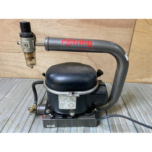 102 - Rotring air brush compressor 135w.