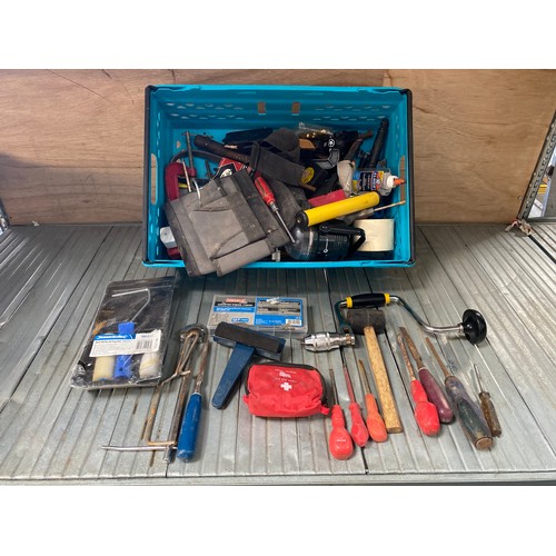 108 - Mixed tools including screwdrivers, hammers and spanner’s