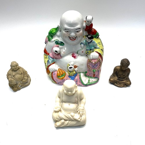 476 - 4 ornamental buddhas.