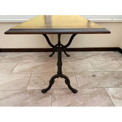 1117 - Pub table with cast iron base 122cm x 61cm