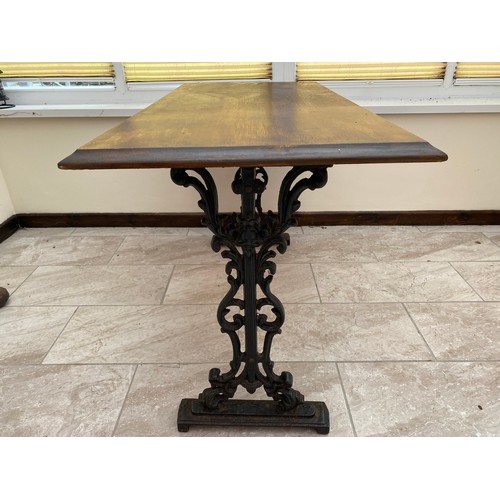 1119 - Pub table with cast iron base 122cm x 61cm