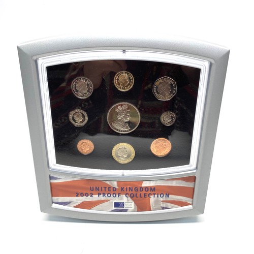 939 - Royal mint 2002 United Kingdom deluxe proof coin presentation display (boxed)