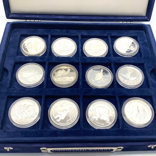 960 - 24 Endangered wildlife silver coins .925 Silver Proof. Complete with velvet box and all  MDM certifi... 