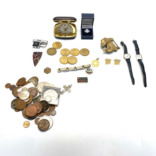 500 - Corona pistol lighter, coins, and collectibles.