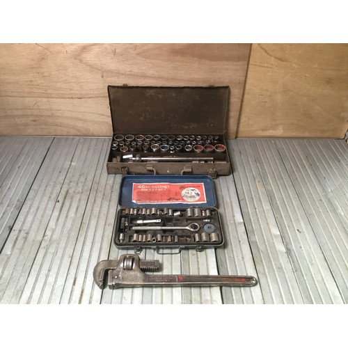 301 - Two socket sets and a Walworth stilsons 18”