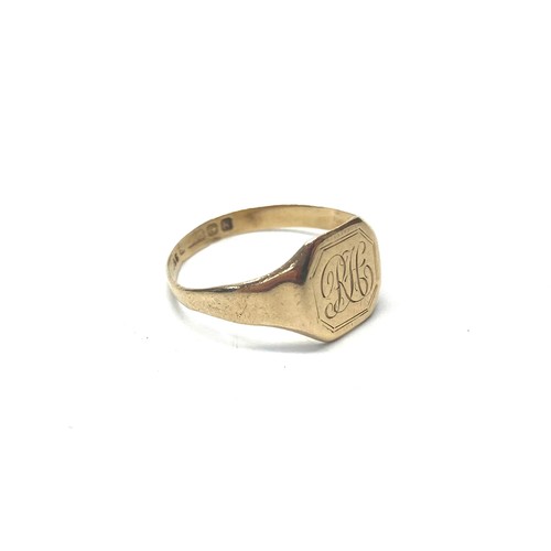 814A - 9ct gold signet ring, size T. 2.3g.