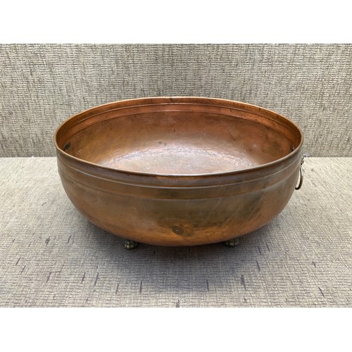 1139 - Antique copper wash basin with brass work.