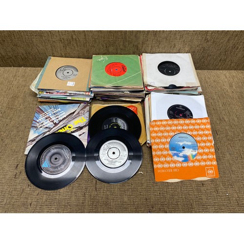 66 - Mixed selection of 45s including: Hitmakers, Rack and The Housemartins.