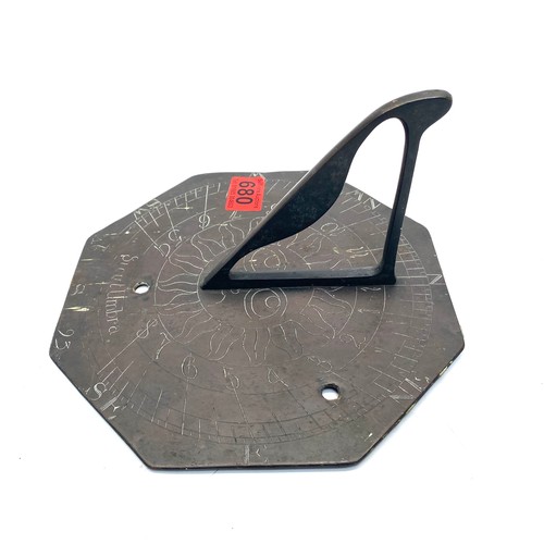 680 - Vintage sundial.