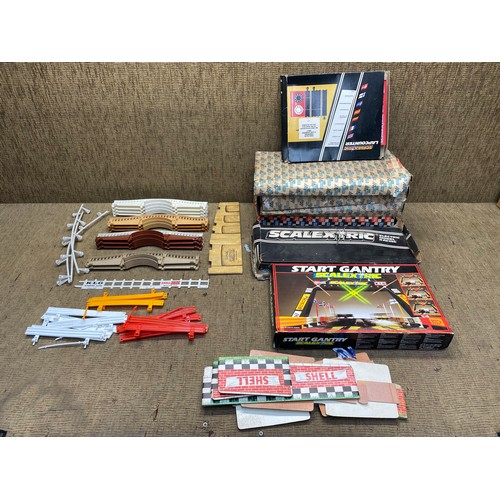 1081 - Mixed Scalextric including scenery and some car accessories