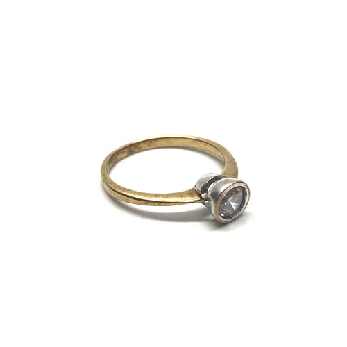 843 - 9ct gold ring with CZ stone size L 1.7g.