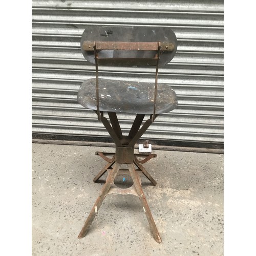 1129 - Evertaut factory chair