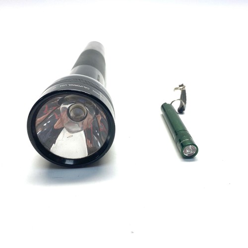 723 - Large Maglight torch with new battery's (working) and a Maglight mini solitaire torch (working)