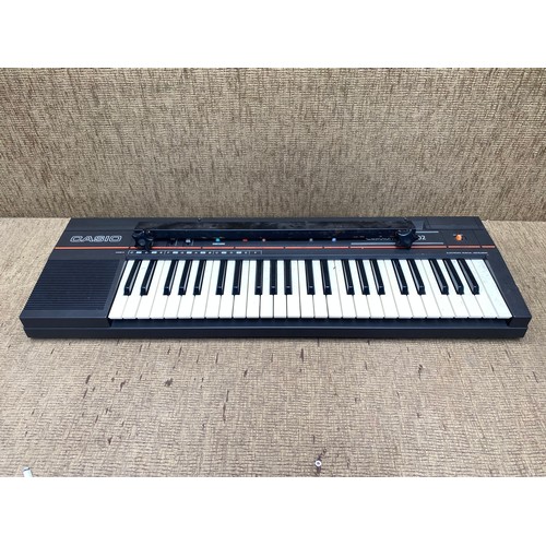 1182 - Casio casiotone CT-102 vintage keyboard.