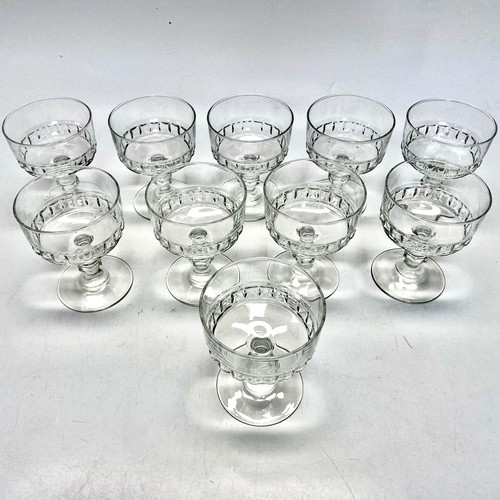 478A - set of 10 cut crystal glasses.