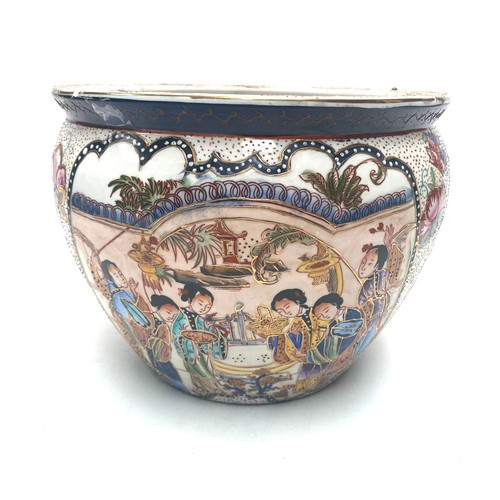 622 - Stunning Chinese plant pot with Koi carp inside in a satsuma style and a mandarin family on outside;... 